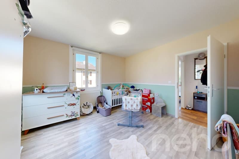 Maison avec 2 appartements, grand jardin & fort potentiel (9)