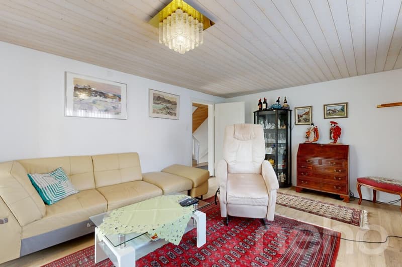 Gepflegtes 5.5-Zimmer-EFH mit wunderschönem Garten in Niederuzwil (7)