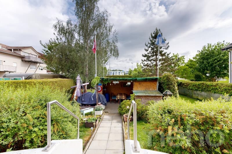 Gepflegtes 5.5-Zimmer-EFH mit wunderschönem Garten in Niederuzwil (12)