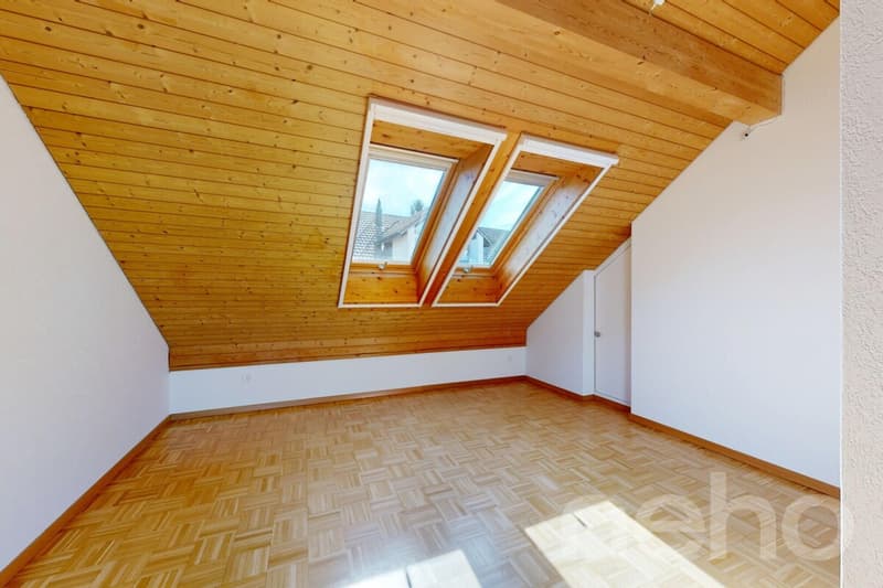 Lichtdurchflutete 3.5-Zimmer-Dachgeschosswohnung in Affoltern am Albis (9)