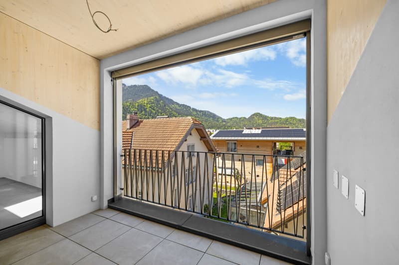 Hochwertige 5.5-Zimmer-Dachwohnung mit Bergsicht in Bonaduz (5)