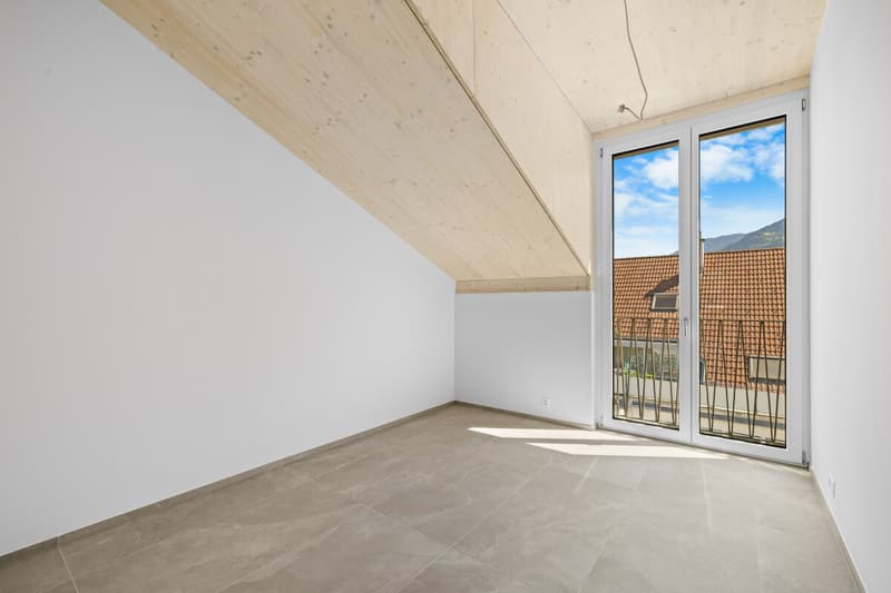 Hochwertige 5.5-Zimmer-Dachwohnung mit Bergsicht in Bonaduz (9)
