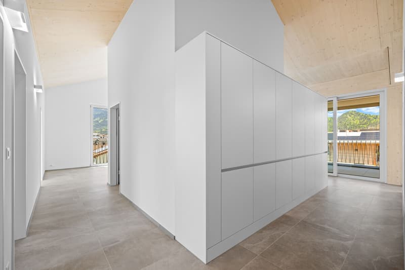 Hochwertige 5.5-Zimmer-Dachwohnung mit Bergsicht in Bonaduz (8)