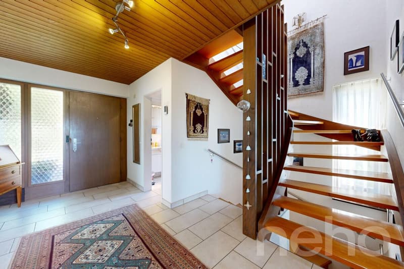 Freistehendes 6.5-Zimmer-Einfamilienhaus mit unverbaubarer Aussicht (12)