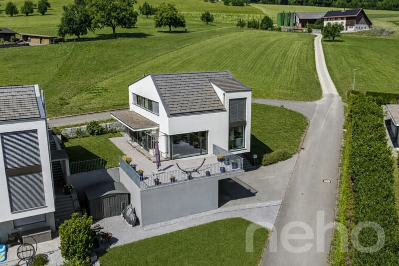 Modernes Zuhause mit unverbaubarer Weitsicht und viel Wohnkomfort (1)