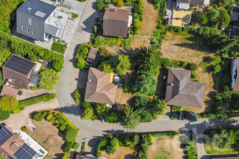 Freistehendes Einfamilienhaus auf 1'127 m² Traumgrundstück (3)