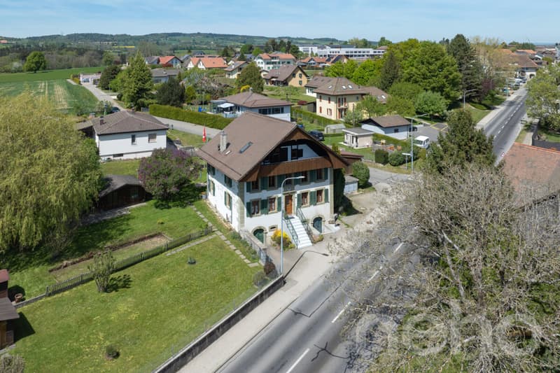 Duplex au charme authentique avec jardin privatif à 20min de Lausanne (1)