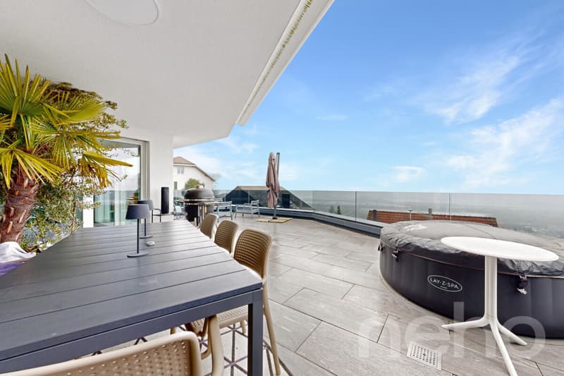 Moderne Terrassenwohnung mit beeindruckender Weitsicht (3)
