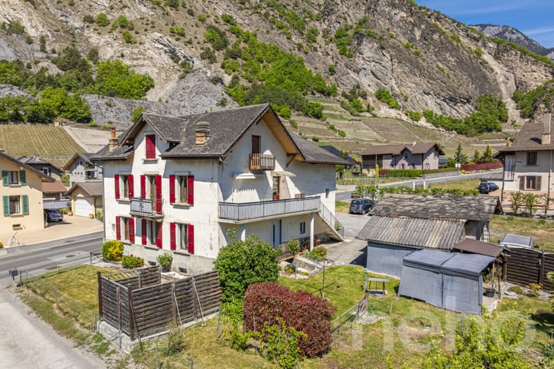Opportunité rare à Leytron : maison aux multiples possibilités (2)