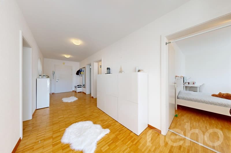 Familienfreundliche 4.5-Zi. Wohnung an ruhiger Lage in Baden-Dättwil (2)