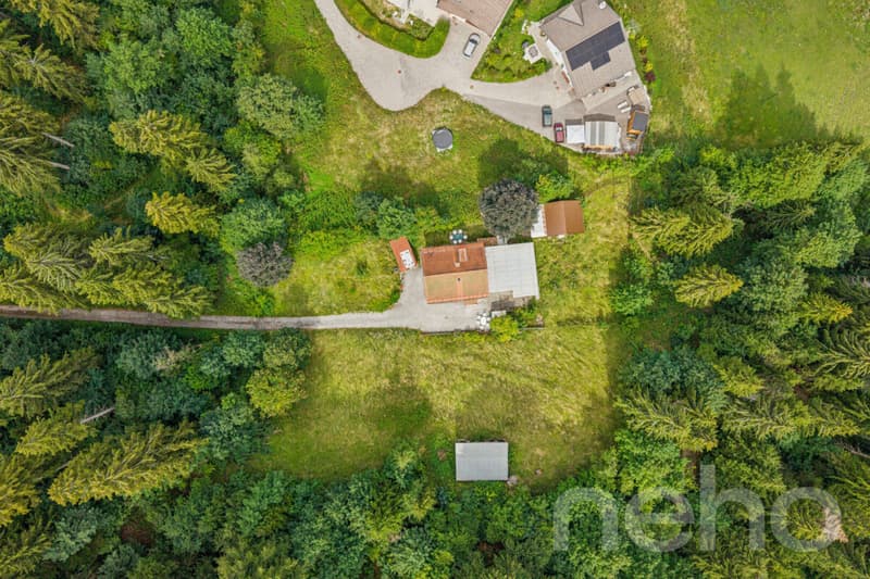 Maison à réinventer sur une parcelle de plus de 2'700 m² (2)