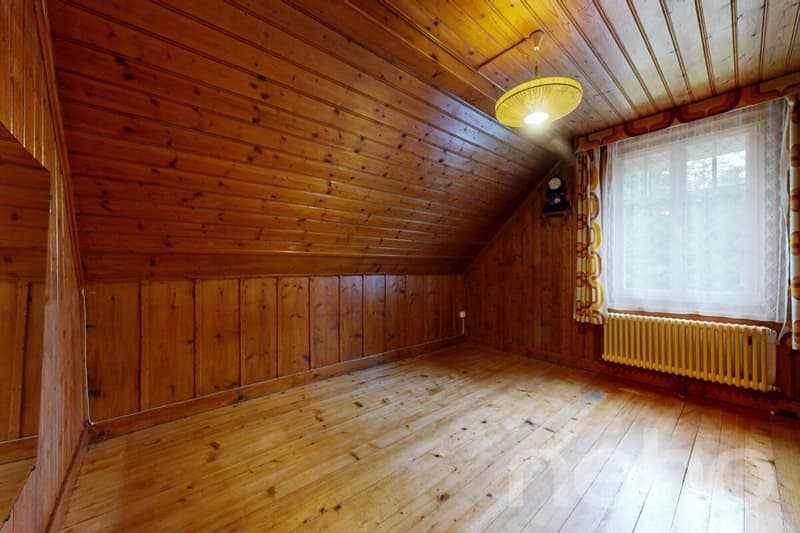 Maison à réinventer sur une parcelle de plus de 2'700 m² (7)