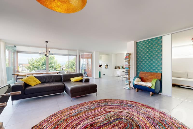 Moderne 5.5-Z-Wohnung mit Wintergarten an bester Lage in Pfäffikon SZ (2)