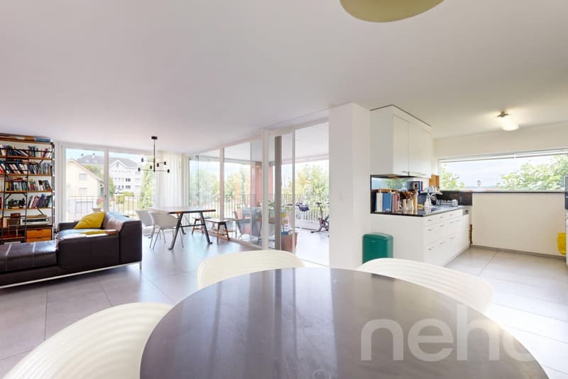 Moderne 5.5-Z-Wohnung mit Wintergarten an bester Lage in Pfäffikon SZ (5)
