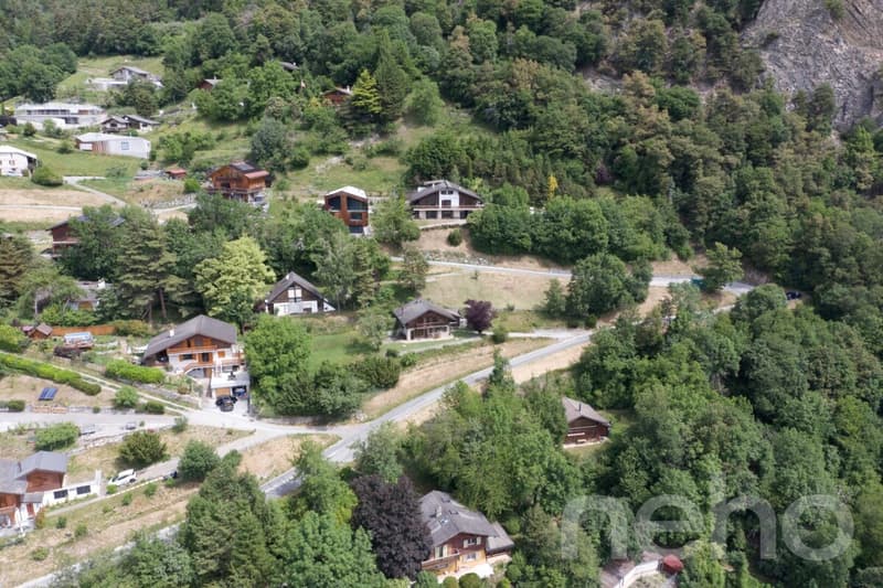 Superbe parcelle à Chamoson (2)