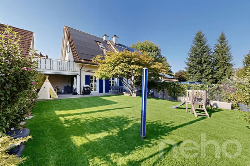 Doppeleinfamilienhaus mit Garten in Sackgasse (1)