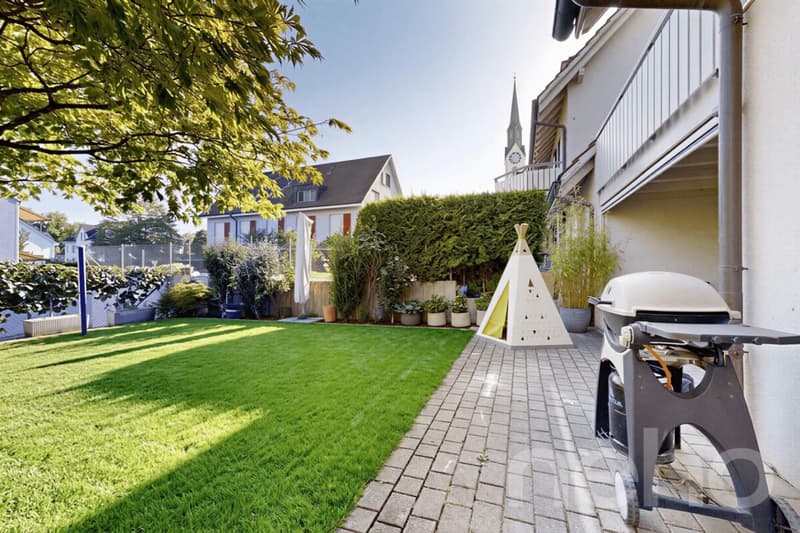 Doppeleinfamilienhaus mit Garten in Sackgasse (12)