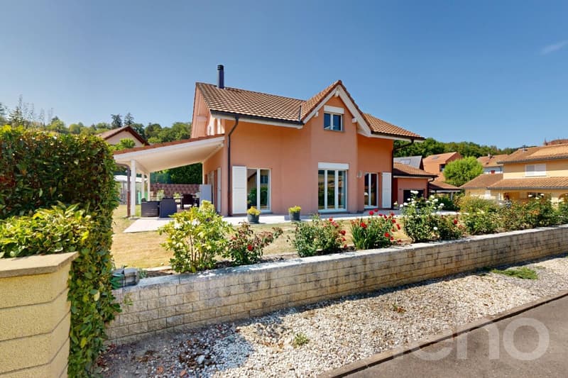 Maison familiale avec potentiel de studio ou bureau (3)