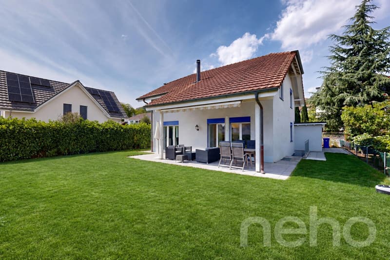 Grosszügiges Zuhause mit Garten, Garage und viel Raum (11)