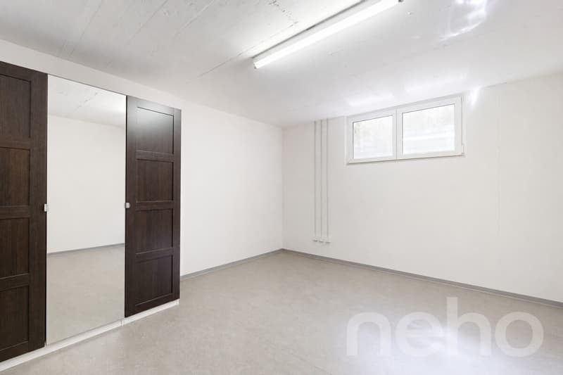 Grosszügiges Zuhause mit Garten, Garage und viel Raum (10)