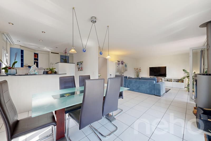 Grosszügiges Zuhause mit Garten, Garage und viel Raum (5)