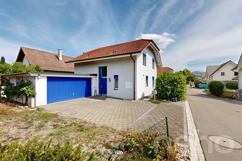 Grosszügiges Zuhause mit Garten, Garage und viel Raum (1)