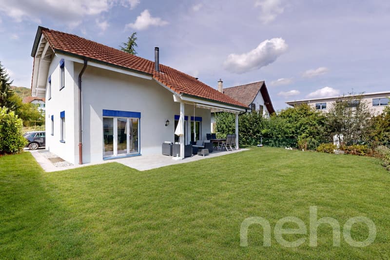 Grosszügiges Zuhause mit Garten, Garage und viel Raum (2)