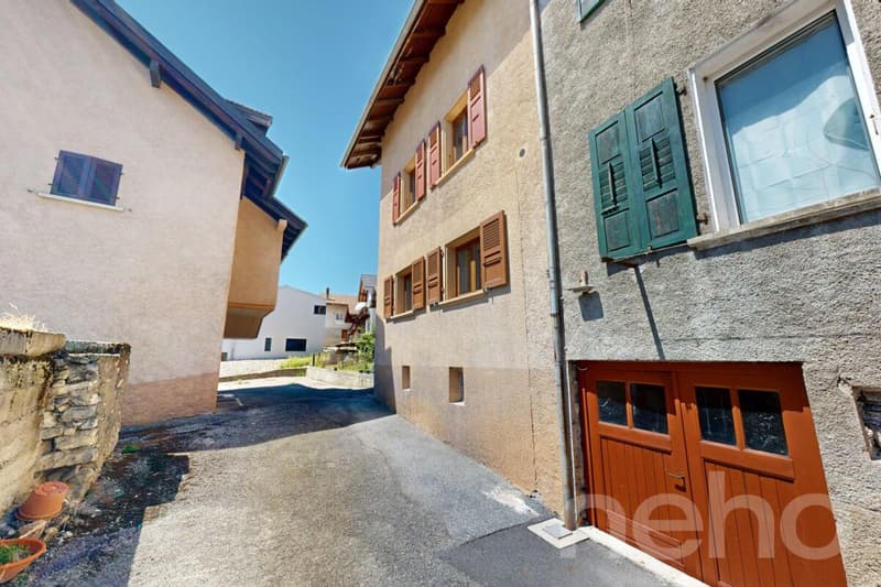 Appartement 2.5 pièces à Erde ? Calme absolu et fort potentiel (10)