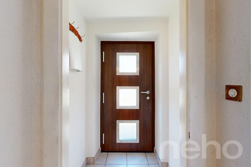 Appartement 2.5 pièces à Erde ? Calme absolu et fort potentiel (7)