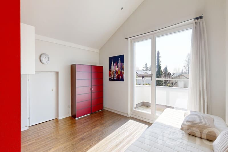 Stilvolles Doppeleinfamilienhaus an familienfreundlicher Lage (9)