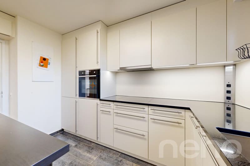 Renovierte 3.5-Zimmer-Wohnung mit Balkon und Garten in Oberwil (10)