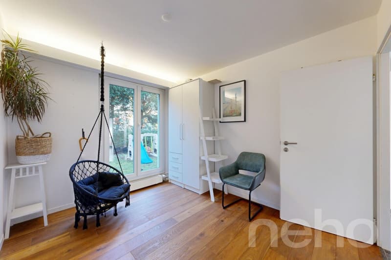 Renovierte 3.5-Zimmer-Wohnung mit Balkon und Garten in Oberwil (5)