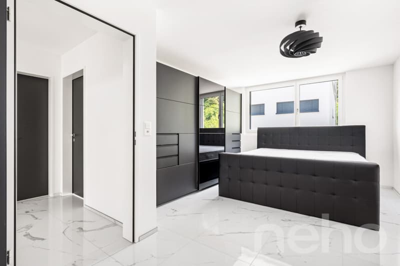Luxuriöses 7.5 Zimmerhaus mit Aussenpool - Exklusives Wohnen in Suhr (7)