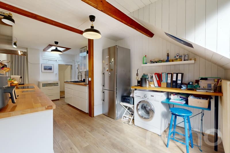 Prime location Home with 2 units, large garden and forest views (8)