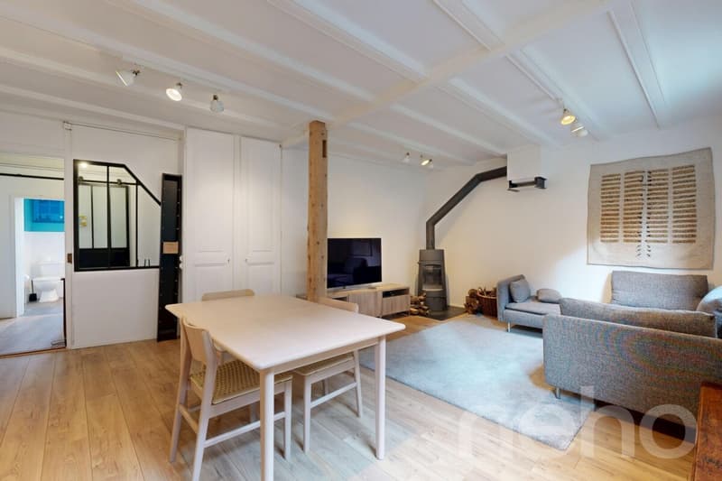 Prime location Home with 2 units, large garden and forest views (5)
