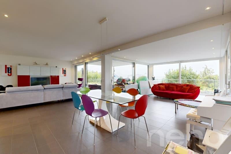 Wohnen mit Weitblick ? 4.5-Zimmer-Terrassenwohnung mit Doppelgarage (1)