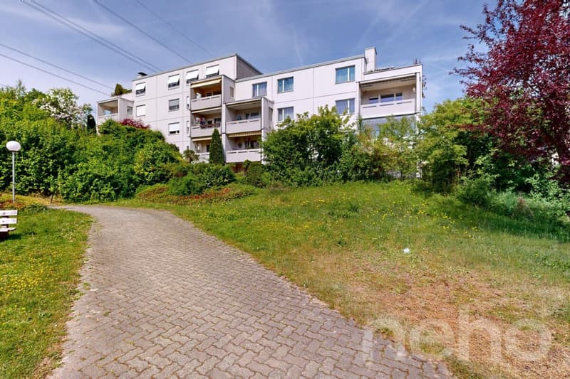 Ruhig gelegene 5-Zimmer-Wohnung mit Balkon und Tiefgaragenplatz (12)