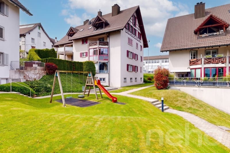 Grosszügige 3.5-Zimmer-Wohnung mit sonniger Terrasse (11)