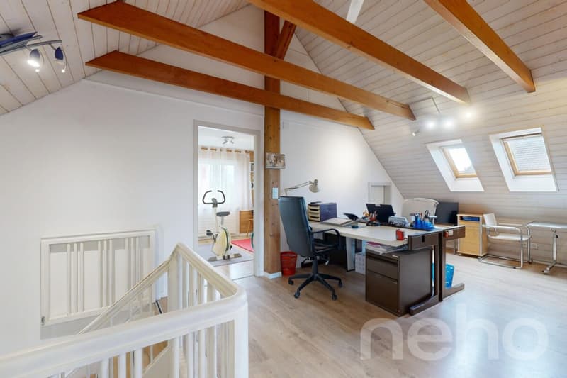 Gepflegtes 5.5-Zimmer-EFH mit wunderschönem Garten in Niederuzwil (8)