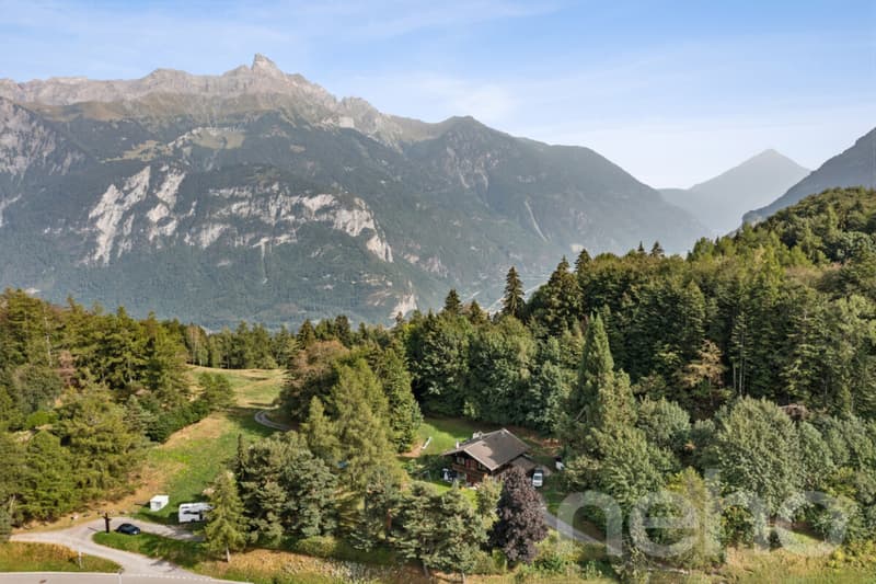Les Giettes ? Chalet de caractère sur un terrain d'exception (1)