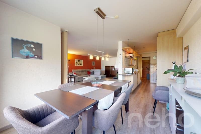 Appartement familial de 5,5 pièces et 157 m² avec cheminée et garage (4)