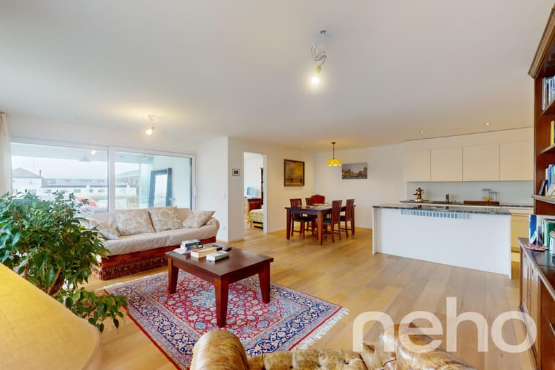 Attraktive 4.5-Zimmer-Wohnung in idealer Lage in Zürich (2)
