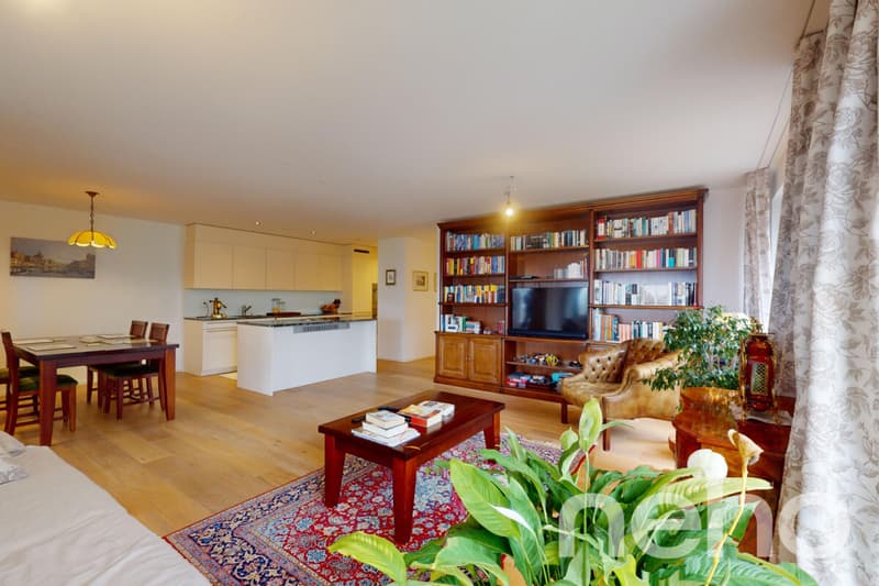 Attraktive 4.5-Zimmer-Wohnung in idealer Lage in Zürich (1)