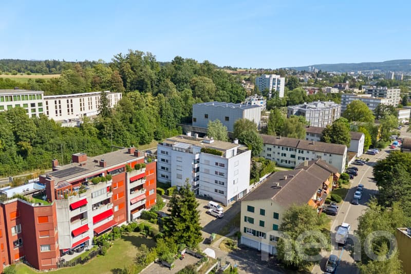 Zentrale 2-Zimmer-Wohnung inkl. Parkplatz und Potenzial (9)