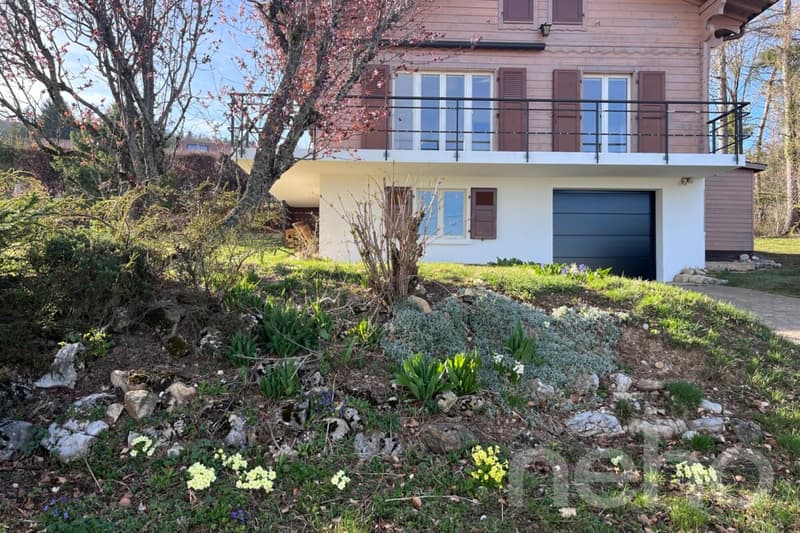Chalet entièrement rénové à Arzier ? calme absolu, vue panoramique (3)