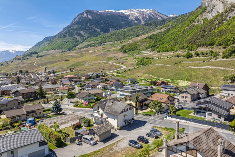 Opportunité rare à Leytron : maison aux multiples possibilités (3)