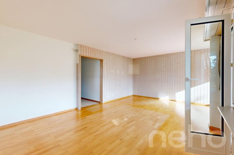 Helle 3.5-Zimmer-Wohnung in Schwerzenbach ZH mit Komfort und Charme (4)