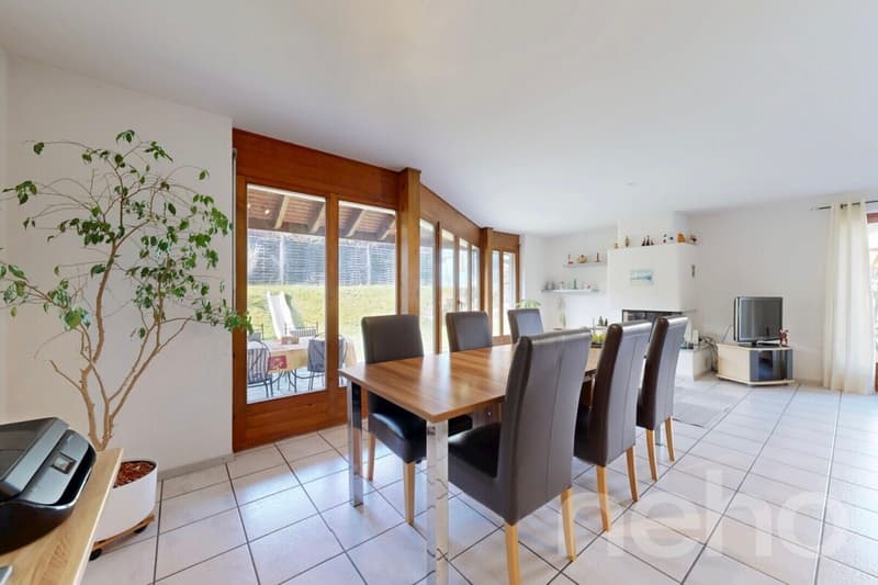 À rafraîchir: Grande villa familiale avec jardin, situation idéale (3)