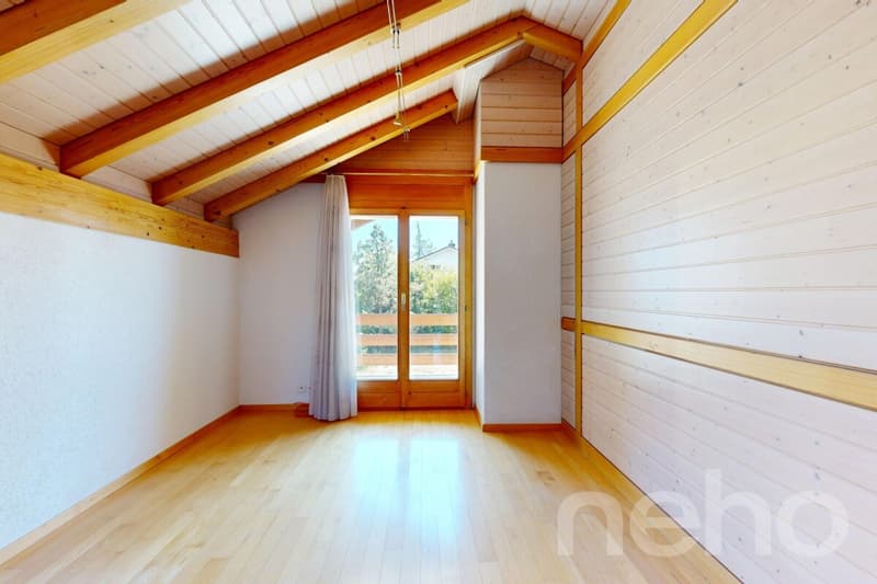 5.5-Zimmer-Einfamilienhaus mit grossem Grundstück in ruhiger Lage (10)