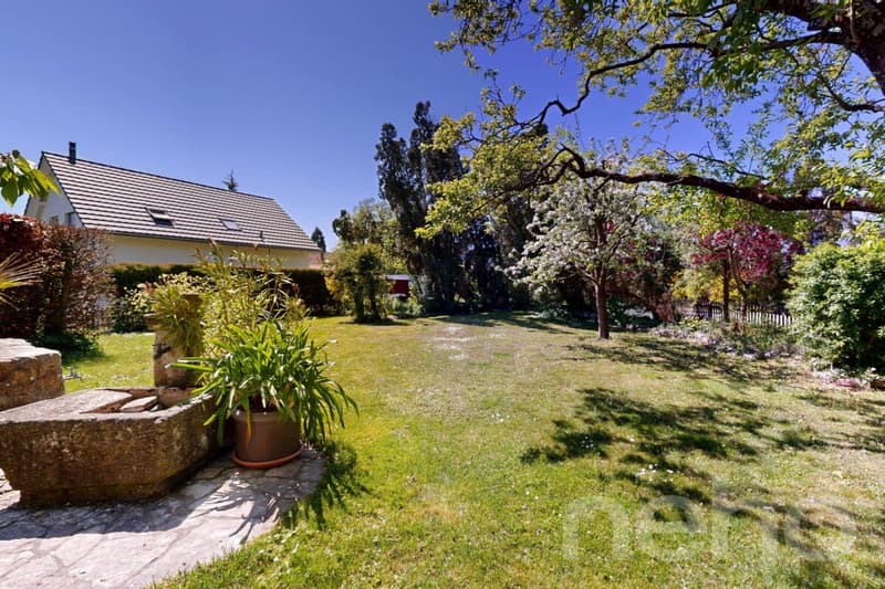 Villa d?architecte avec grand jardin et potentiel unique! (5)